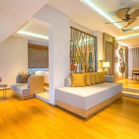 Crest Resort & Pool Villas-3